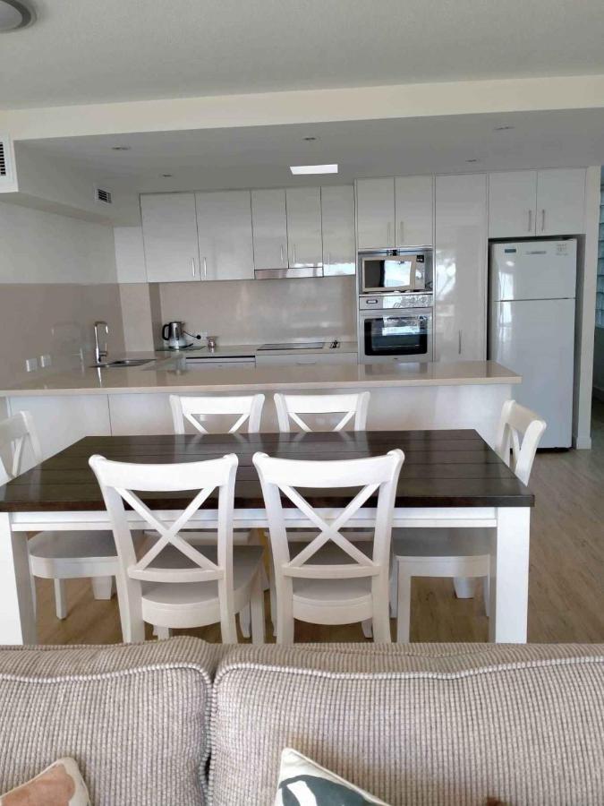 Camargue Beachfront Apartments Maroochydore Exterior foto